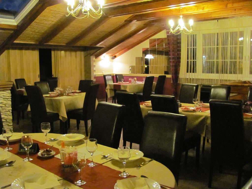Pension Hostad Gabcikovo Buitenkant foto