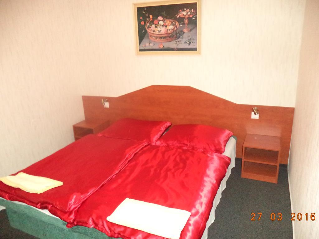Pension Hostad Gabcikovo Buitenkant foto