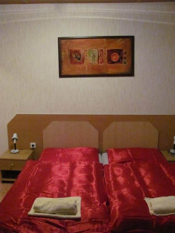 Pension Hostad Gabcikovo Buitenkant foto